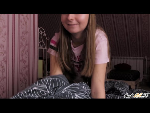 ❤️ Blondie BFF-ya xwe bi kûr dimije û di devê xwe de diqelişe ️❌ Vîdyoyê porno li porno ku.sexeey.ru ❤